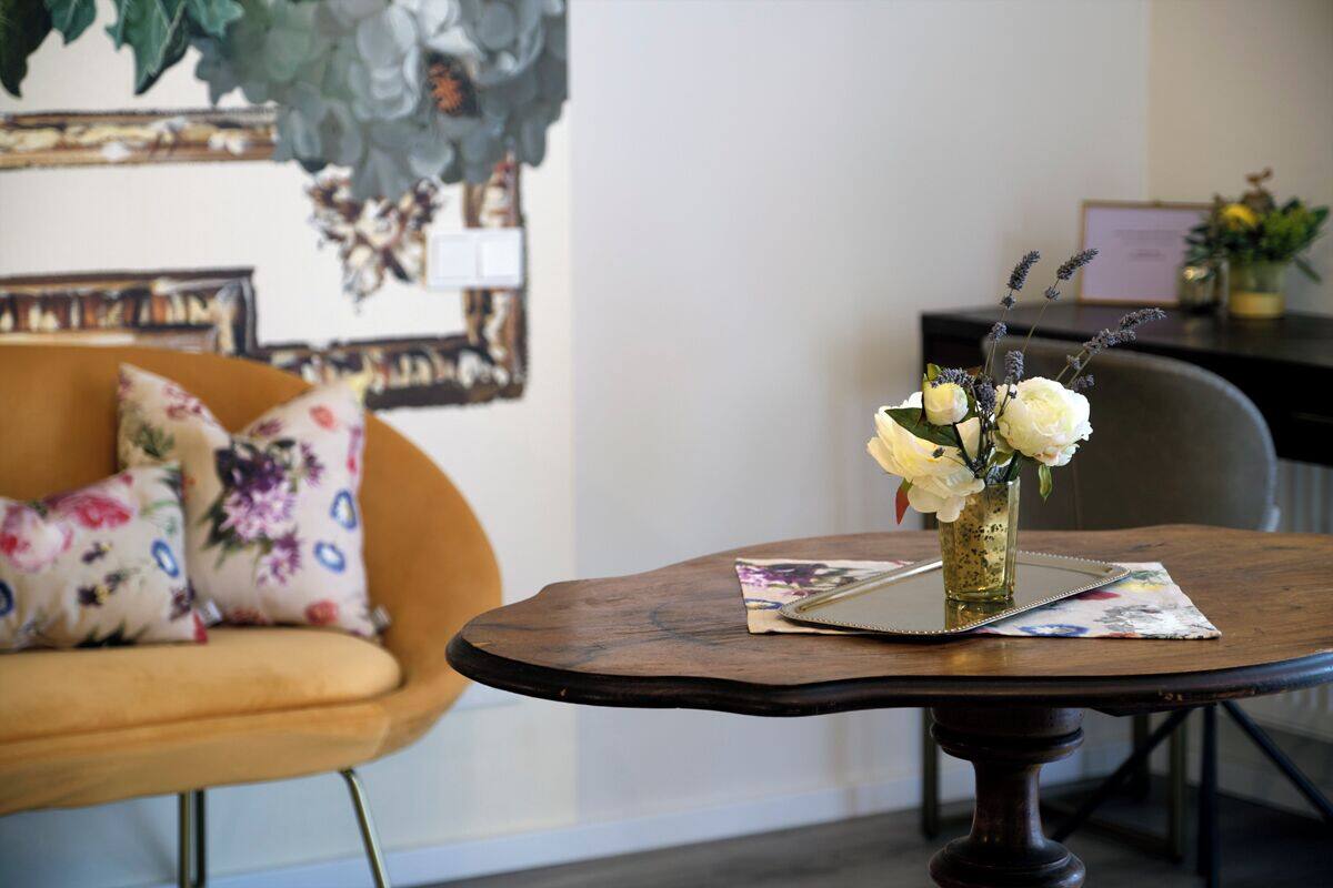Habitación romántica doble | 1 dormitorio, colchones con acolchado adicional, escritorio