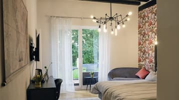 Romantisches Doppelzimmer | Pillowtop-Betten, Schreibtisch, Verdunkelungsvorhänge, kostenloses WLAN