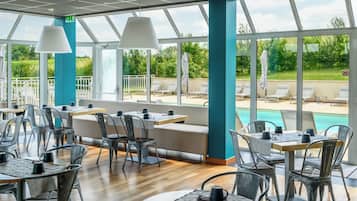 Morgenmadsbuffet hver dag (16 EUR pr. person)