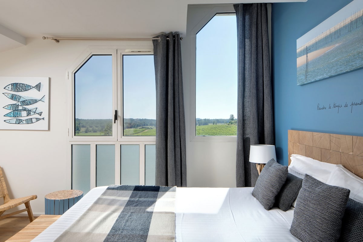 superior double room | premium bedding, individually decorated, individually furnished, desk