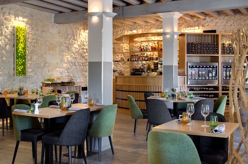 Pey La Tour - Logis Hôtels & restaurant