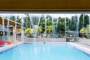 2 outdoor pools - Venue 88 (General Santos)