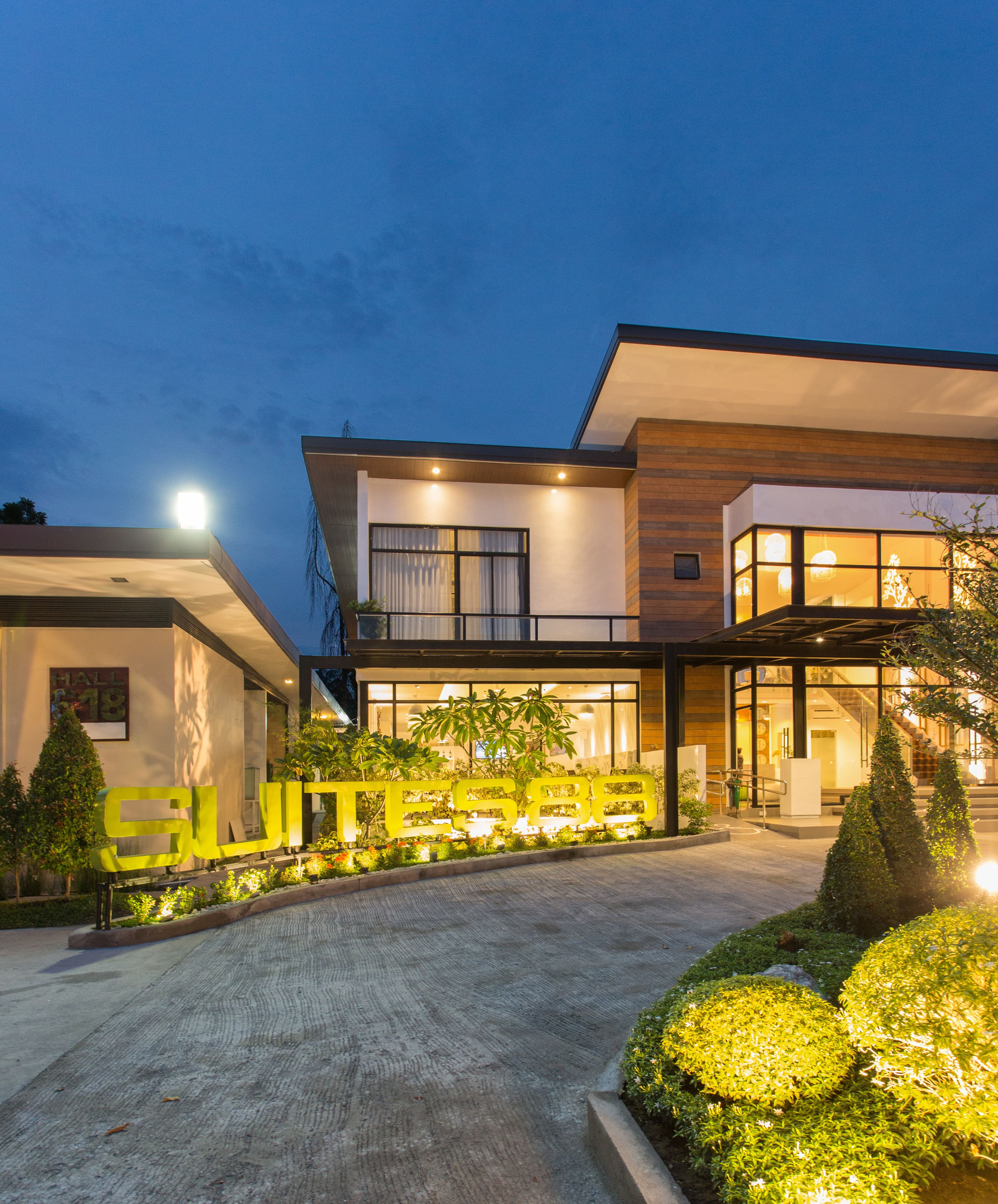 Front of property - evening/night