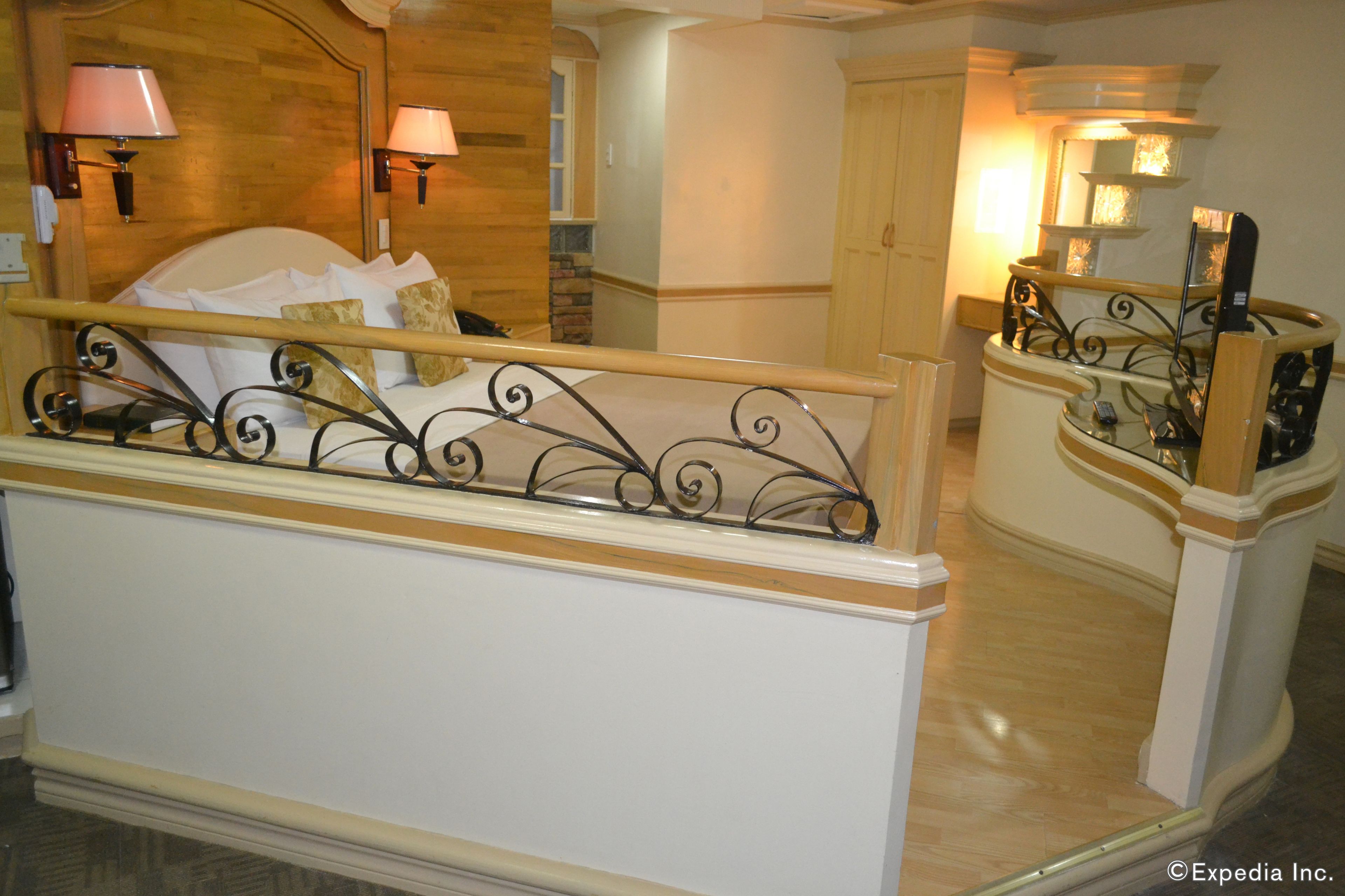 Presidential Suite | In-room safe, desk, free WiFi