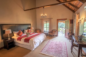 Double or Twin Room | Premium bedding, minibar, in-room safe, laptop workspace