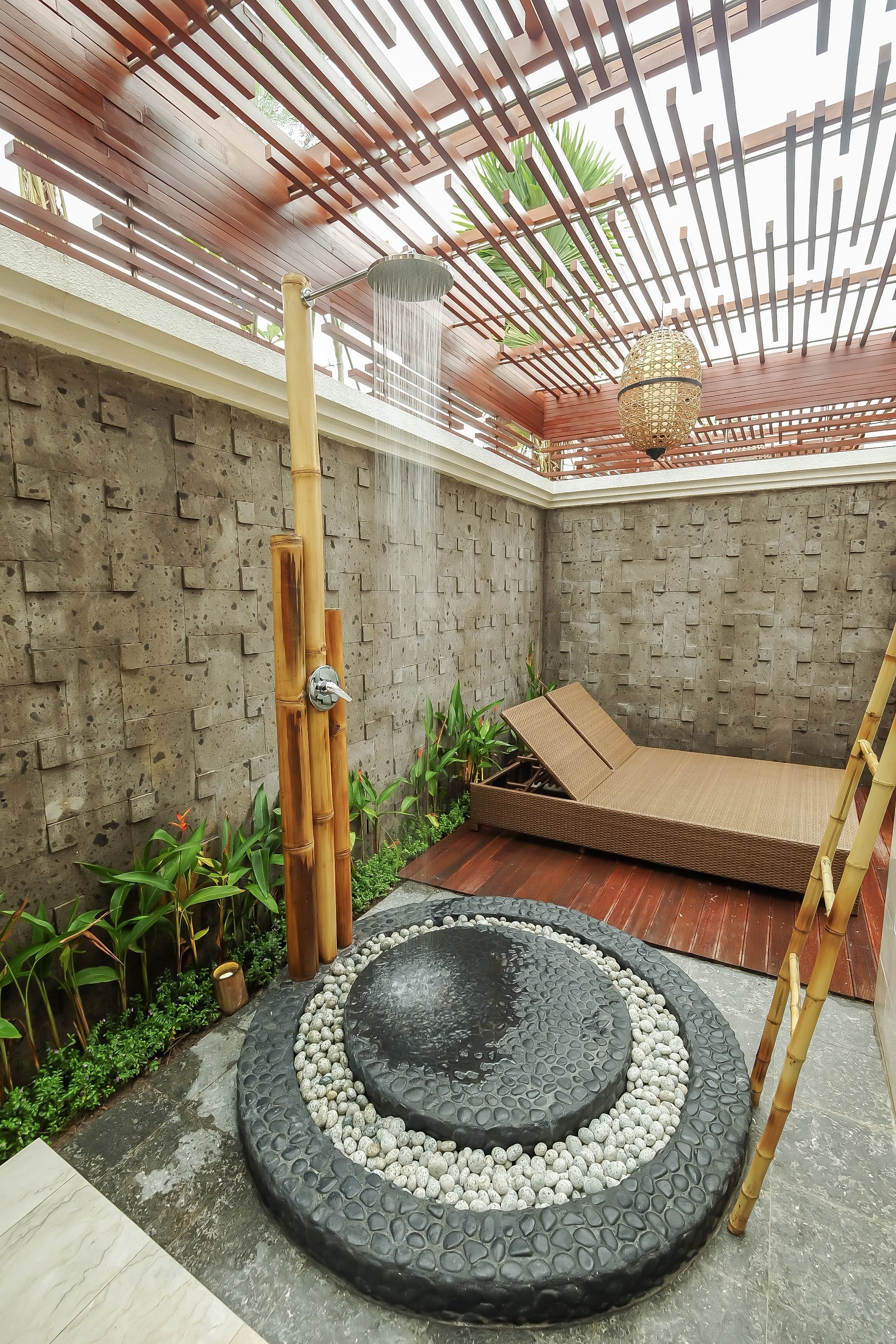 Vila Mewah, 1 Tempat Tidur King, jet tub, pemandangan kolam renang (Jacuzzi) | Shower kamar mandi