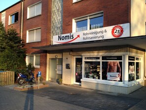 Front of property - HertenFlats - Rooms & Apartments (Herten)