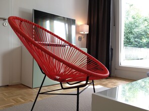 100-cm flat-screen TV with satellite channels, TV, DVD player - HertenFlats - Rooms & Apartments (Herten)