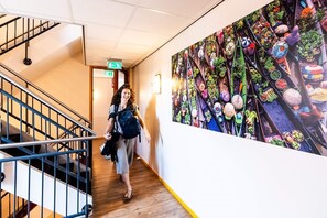 Quarto (7 person) | Cofres nos quartos, berços grátis, Wi-Fi de cortesia, roupa de cama