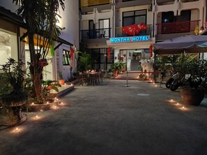 Front of property - Montha Hotel (Chiang Mai)