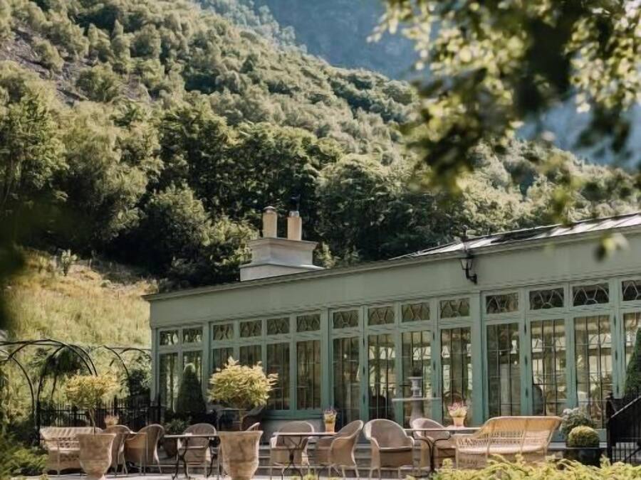 2 restaurants, breakfast, lunch, dinner served; Scandinavian cuisine