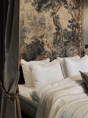 Royal Suite, Garden View | Free WiFi