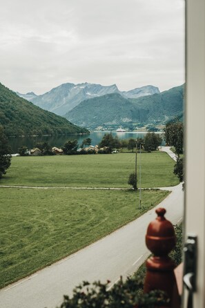 Junior lakosztály, kilátással a hegyre | Kilátás a szobából