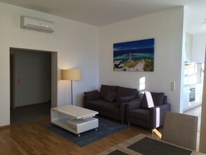 Apartment (D) | Living area