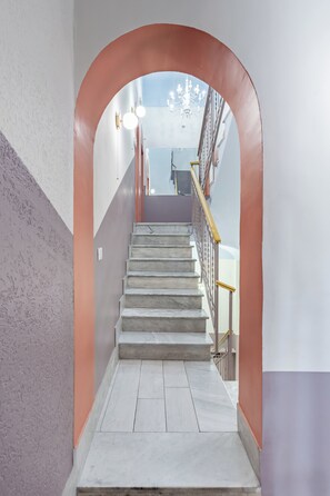 Interior detail - Hotel Infinito (Rome)