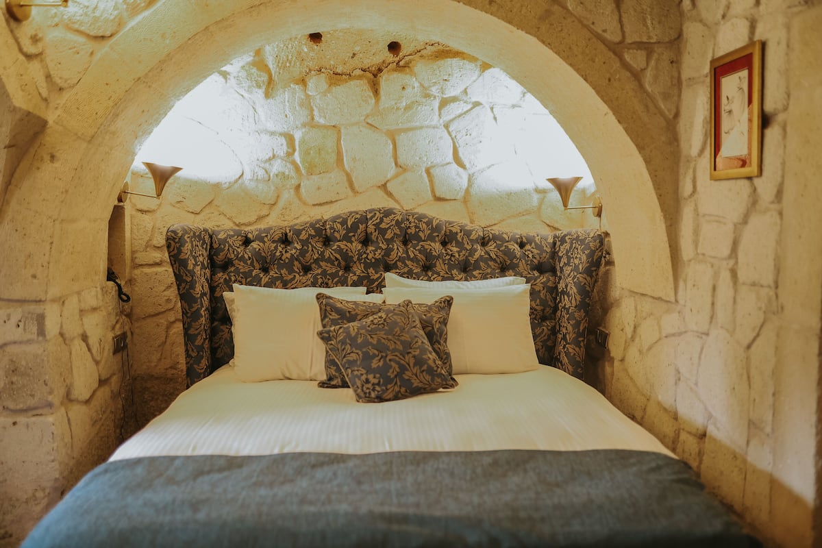 Standard Double Room, Valley View, Courtyard Area | Minibar, blackout drapes, soundproofing, iron/ironing board (on request)