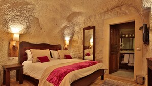 Standard Double Room, Private Bathroom, Courtyard Area | Minibar, blackout drapes, soundproofing, iron/ironing board (on request) - Elaa Cave Hotel (Ürgüp)