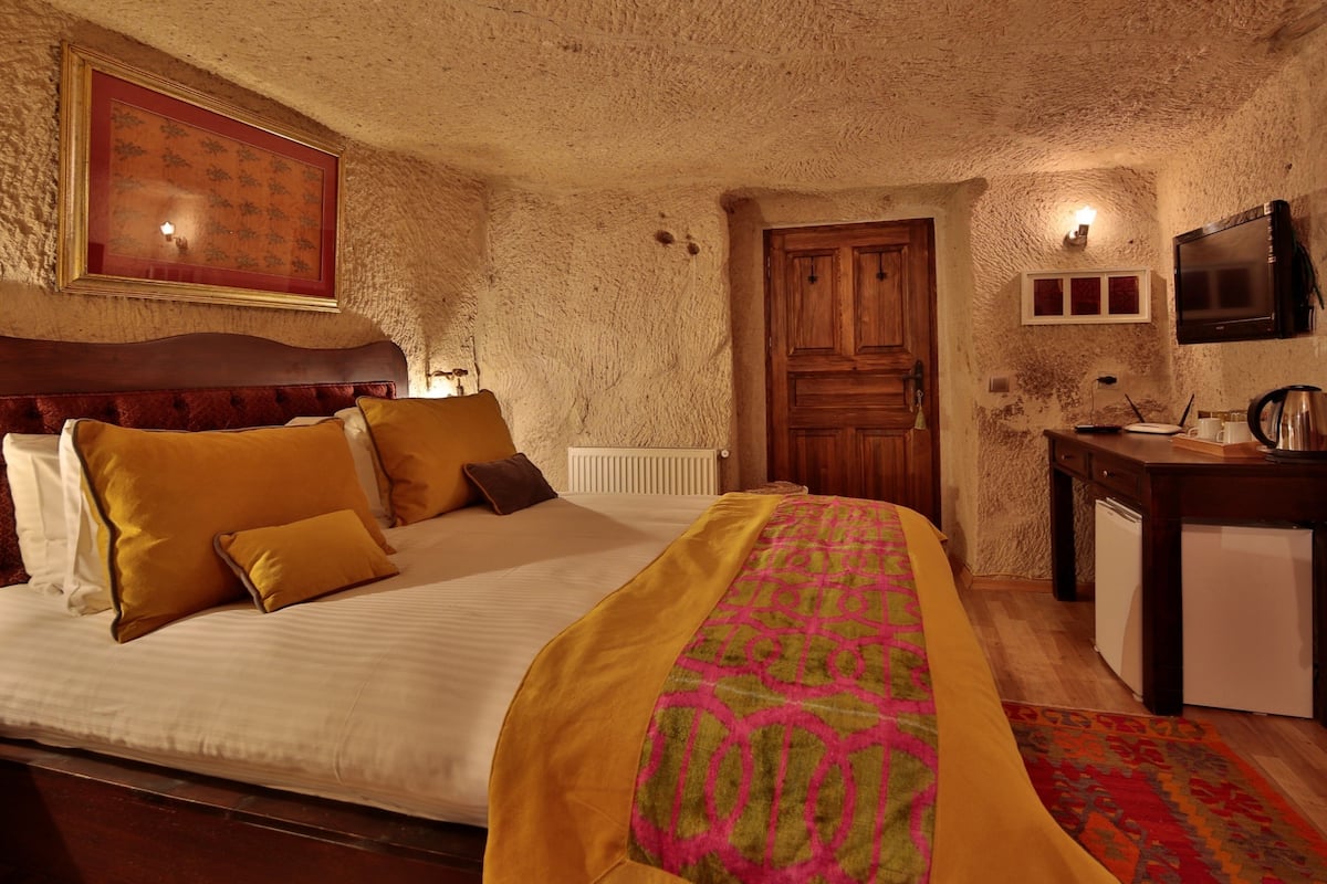 Standard Room, 1 Queen Bed, Courtyard Area | View from room