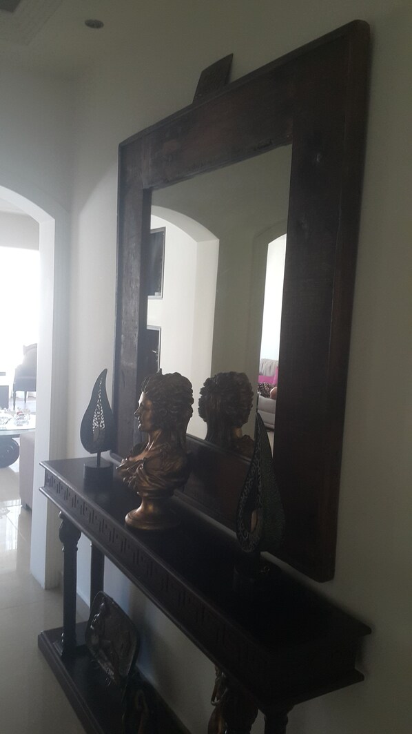 Detall de l'interior