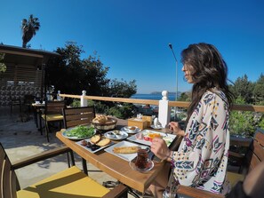Terrace/patio - Hotel Ferah (Kas)