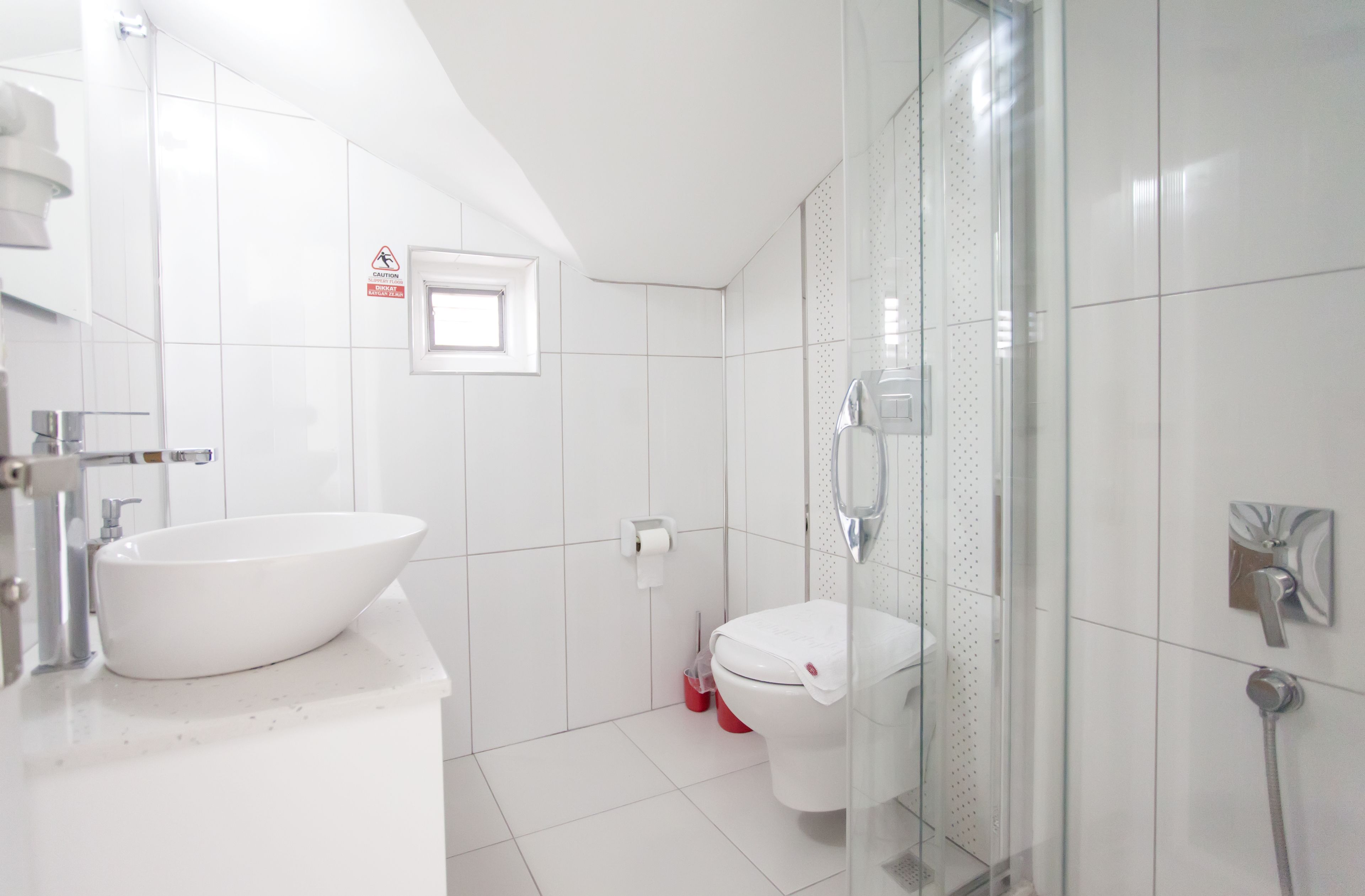 shower, free toiletries, hair dryer, slippers