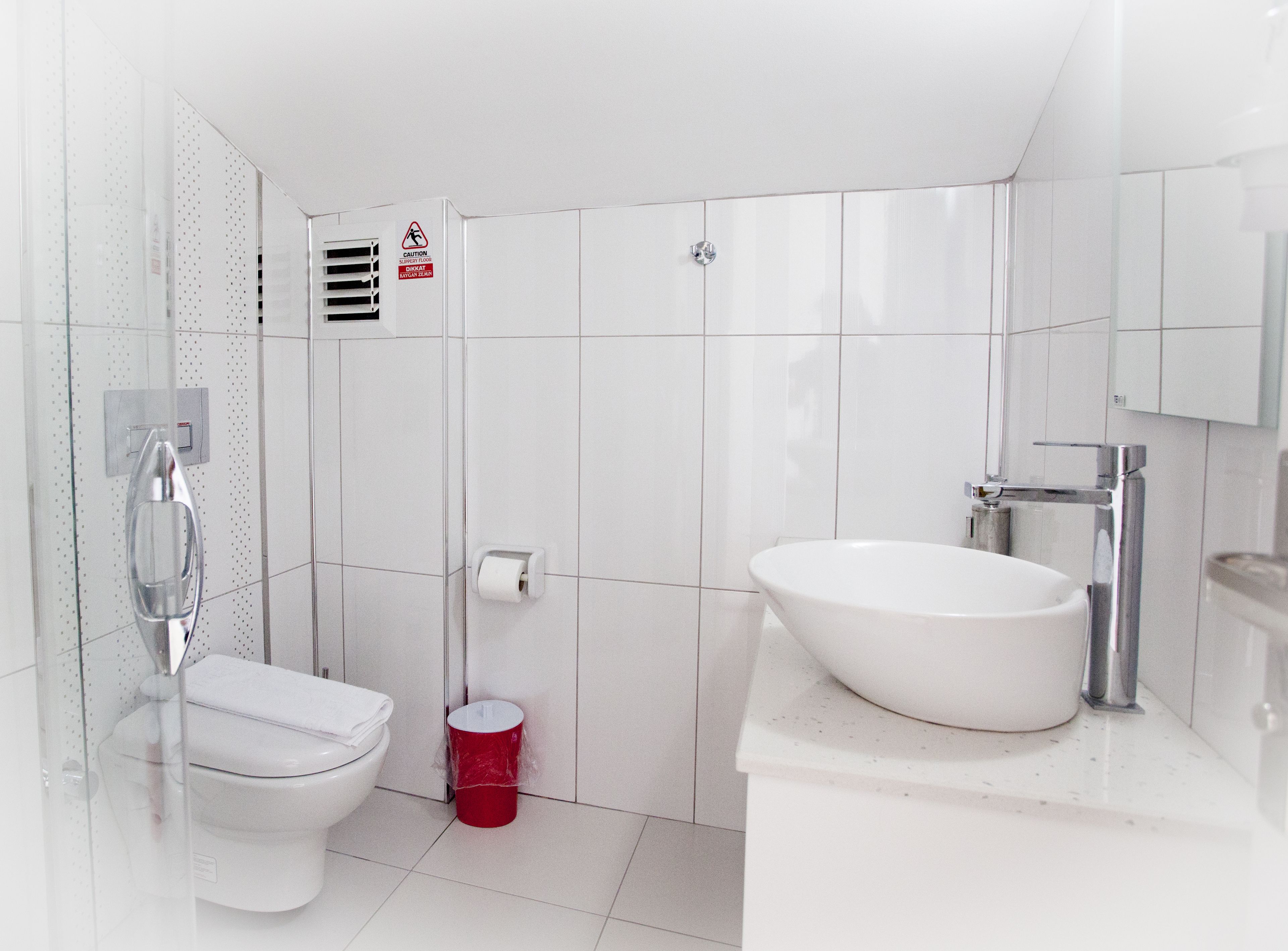 shower, free toiletries, hair dryer, slippers