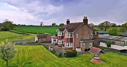 The Moorhead Bed & Breakfast