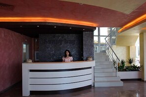 Reception - Hotel Sunny Bay (Pomorie)
