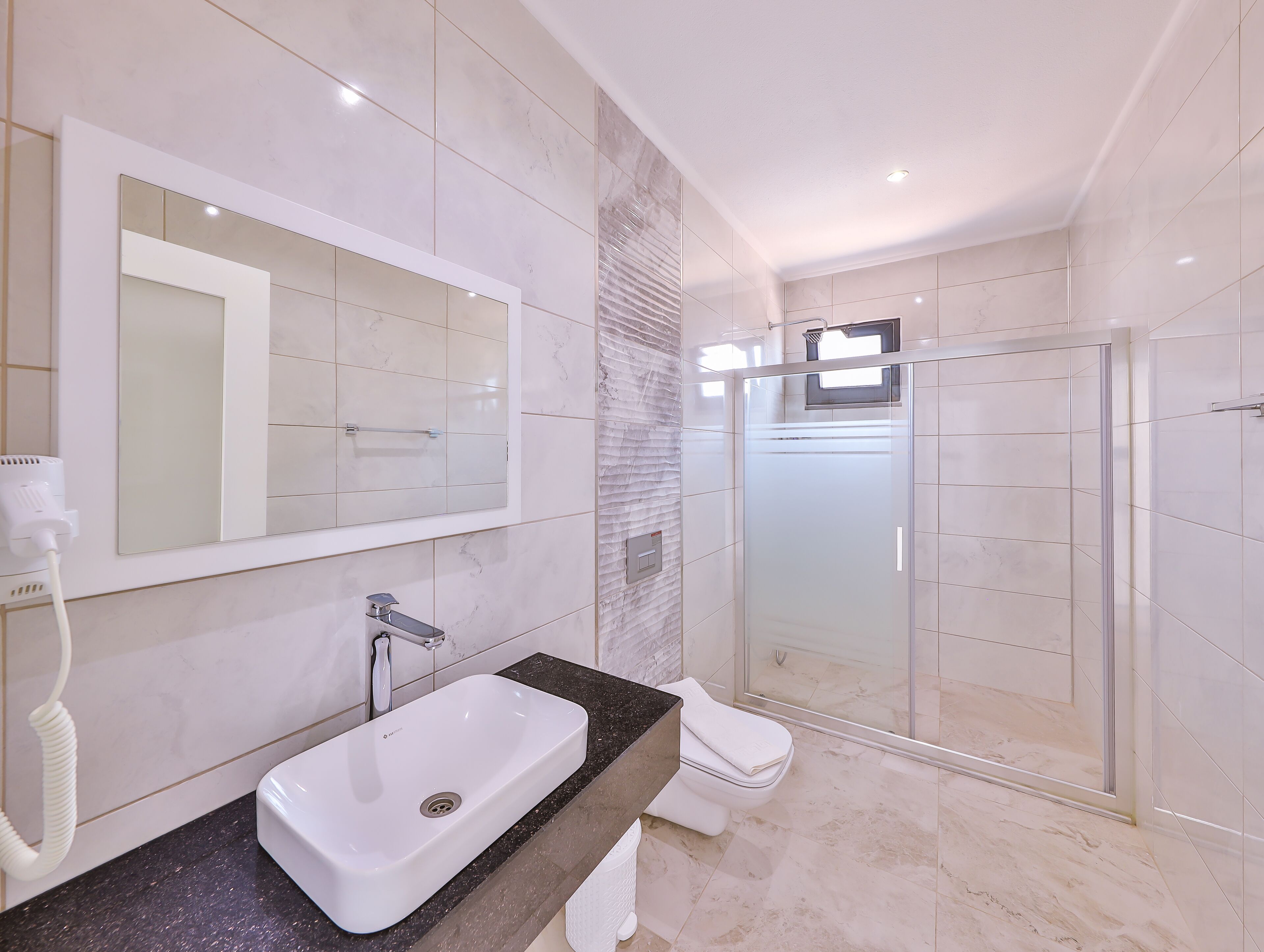 superior double room, balcony, sea view | bathroom | shower, rainfall showerhead, free toiletries, hair dryer