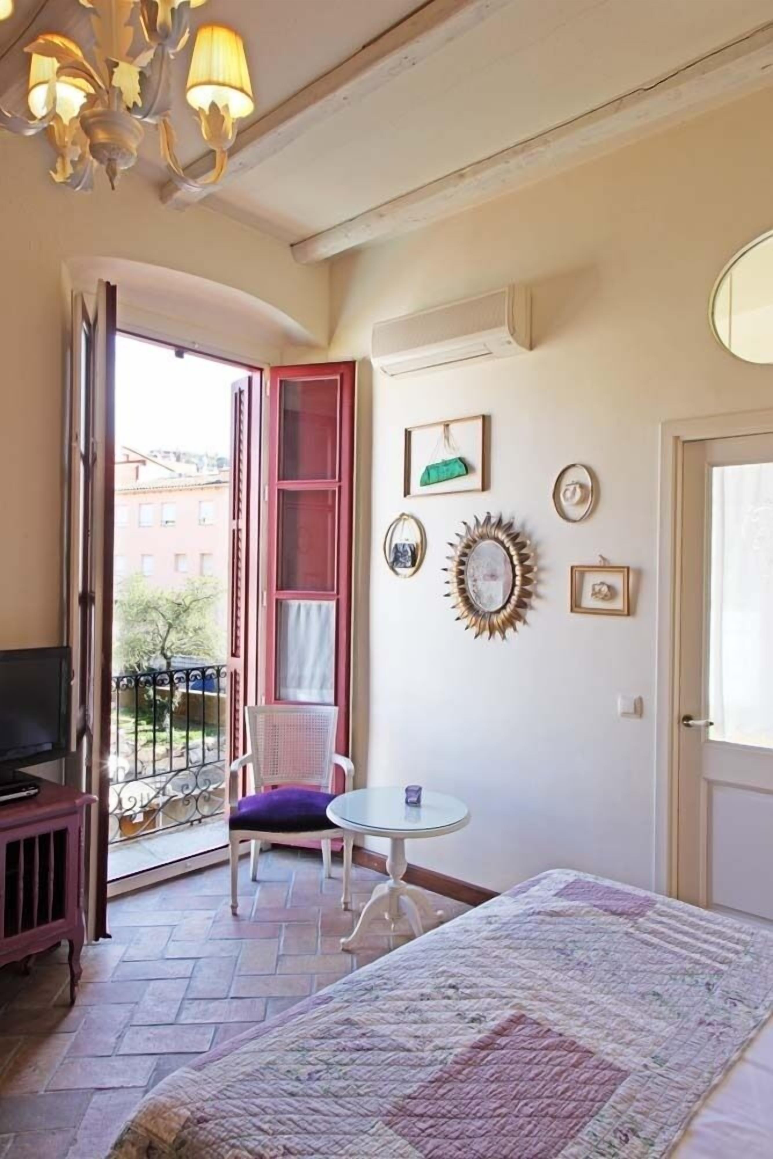 Photo - Hotel Aiguaclara