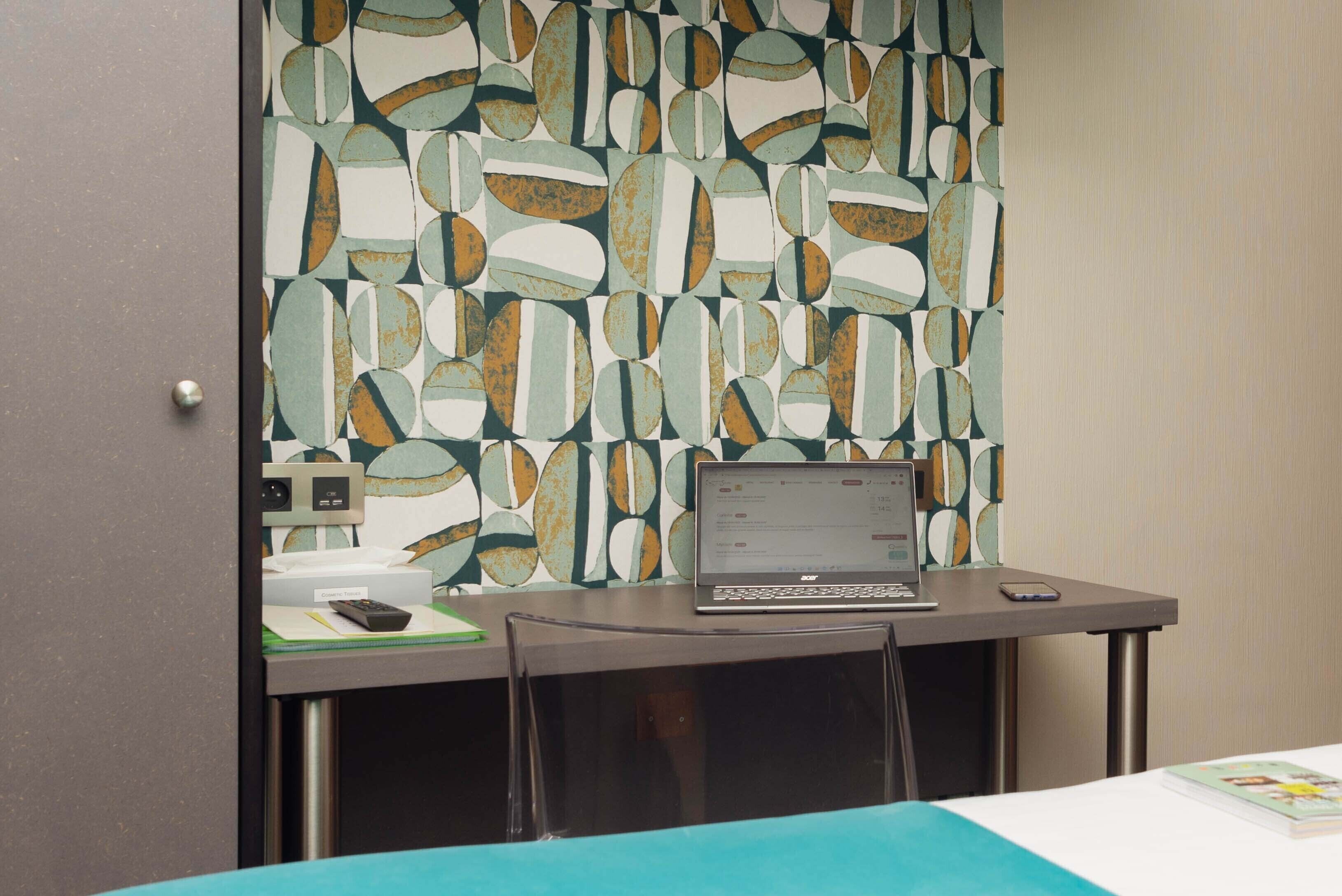 1 bedroom, premium bedding, individually decorated