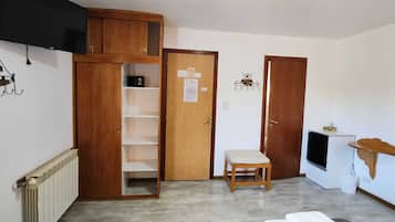 Vierbettzimmer | Zimmersafe, kostenloses WLAN, Bettwäsche