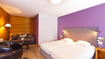 Minibar, coffres-forts dans les chambres, bureau, chambres insonorisées