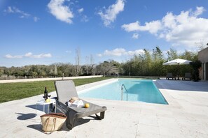 Outdoor pool, pool loungers
