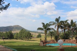 Outdoor pool - The Cradle Rest (Muldersdrift)