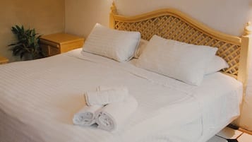 In-room safe, desk, iron/ironing board, free WiFi