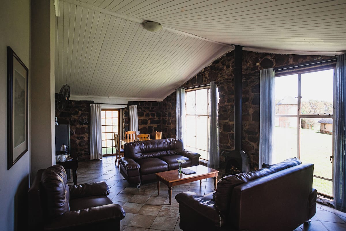 Executive Suite | Living area