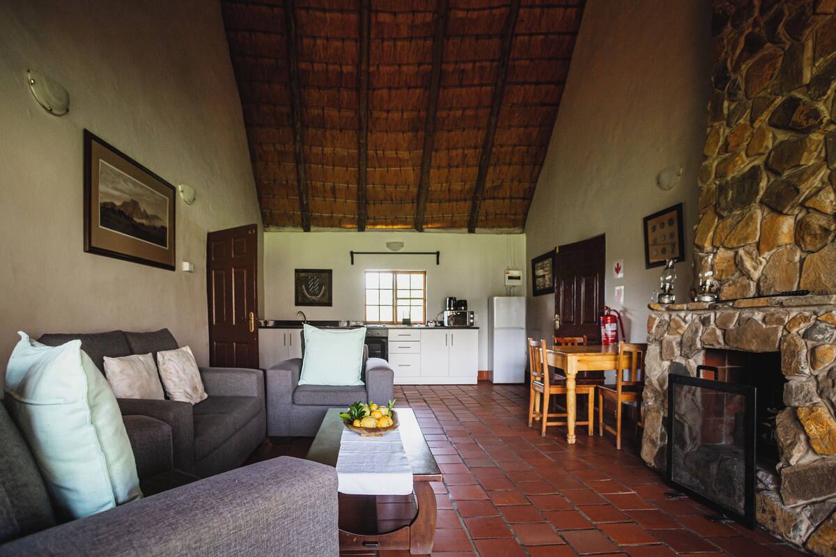 Executive Cottage | Living area