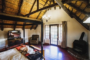 Casa rural prèmium | 1 dormitori, caixa forta a l'habitació i decoració individual