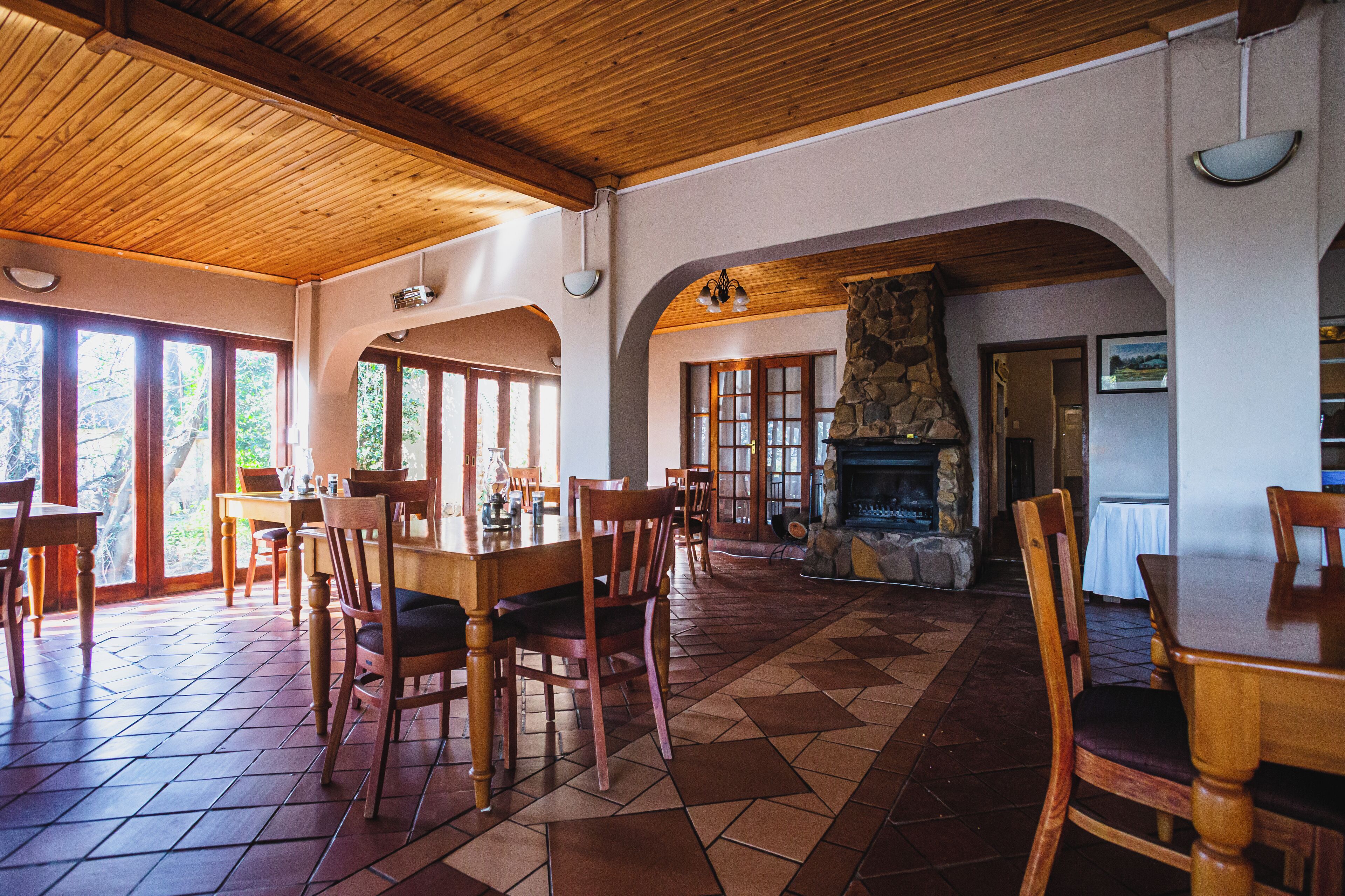 2 Restaurants; Frühstück, Mittagessen und Brunch werden serviert