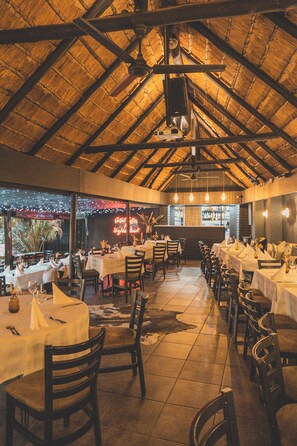 Restaurant - Beside Still Waters Boutique Hotel (Umhlanga)