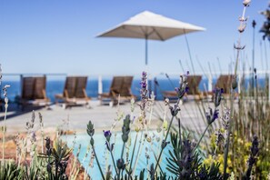 Sun deck