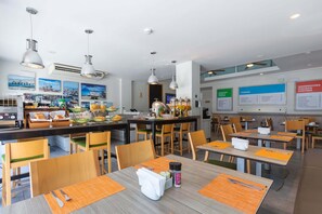 Komplett frokost er inkludert hver dag