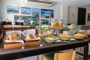 Free daily full breakfast  - Casa Andina Standard Talara (Pariñas)