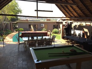 Billiards - Travellers Nest Guesthouse (Centurion)