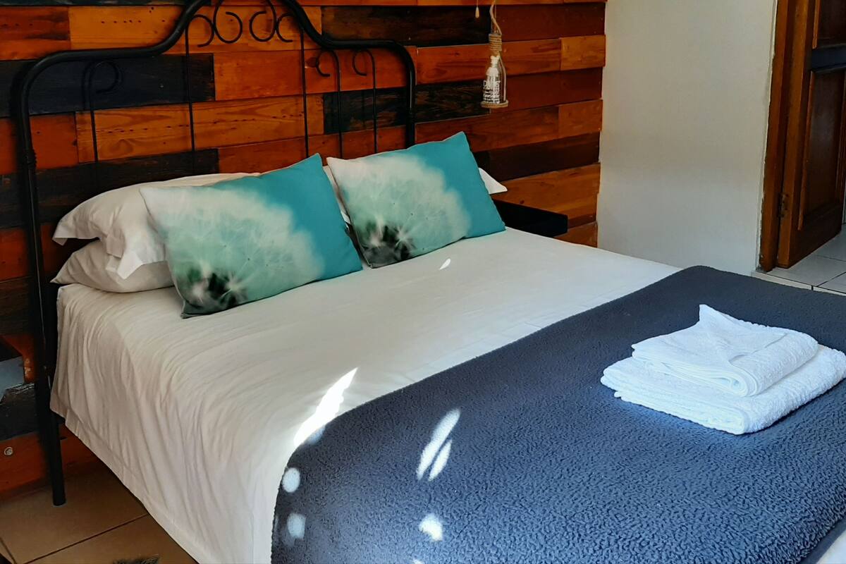 1 chambre, coffres-forts dans les chambres, bureau, Wi-Fi gratuit