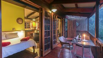 Cabin, 1 Queen Bed, Mountain View | Terrace/patio