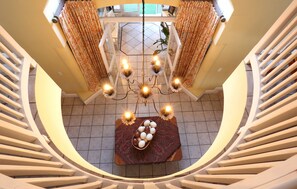 内部エントランス