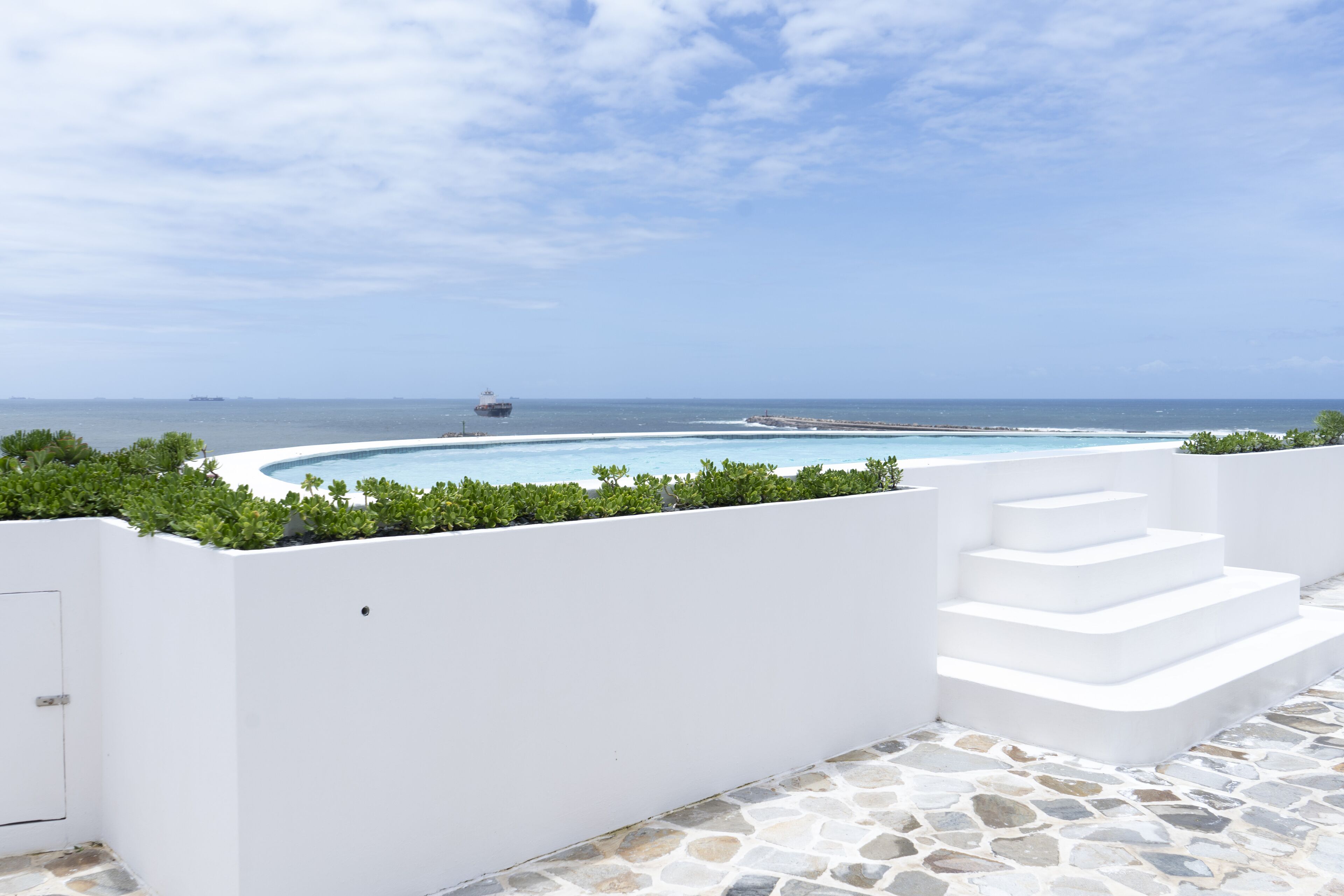 Penthouse Presidential, hồ bơi riêng, quang cảnh biển | Bộ đồ giường cao cấp, trang trí khác biệt 