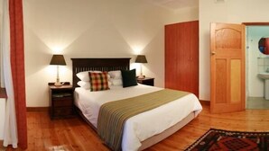 Unclassified image, 3 of 29, button - Ocean Park Guest House (Umkomaas)